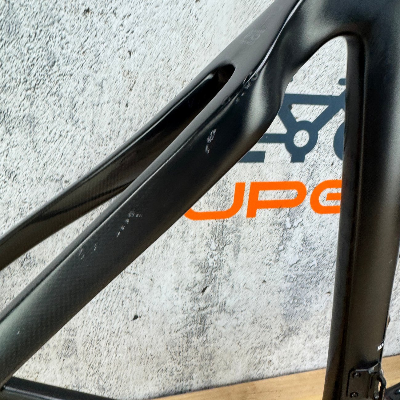 Pinarello Dogma F10 Disk Size 555 (57.5cm TT) Carbon Disc Frameset 700c 2164g