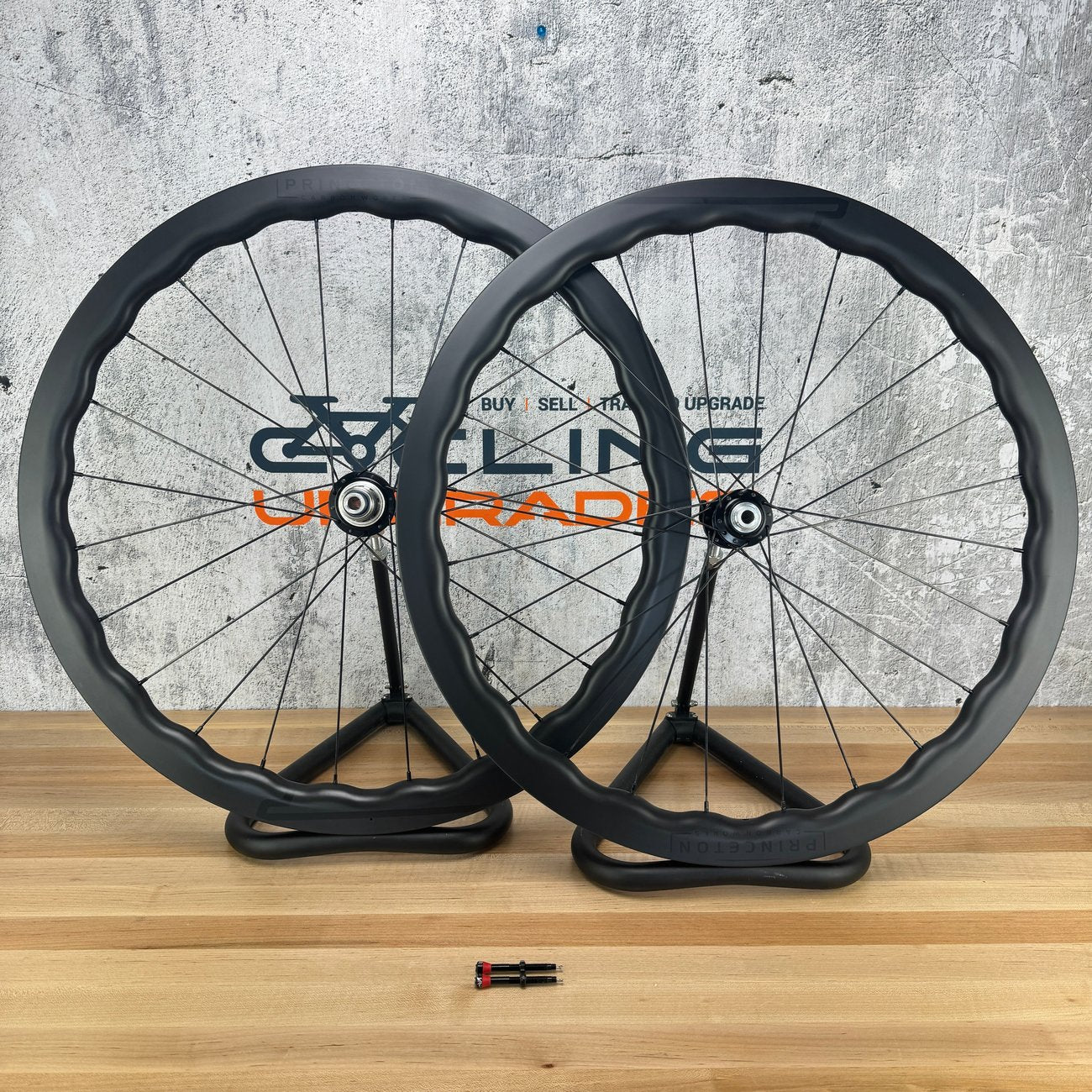 Princeton CarbonWorks Grit 4540 White Industries CLD Carbon Wheelset 700c 1541g