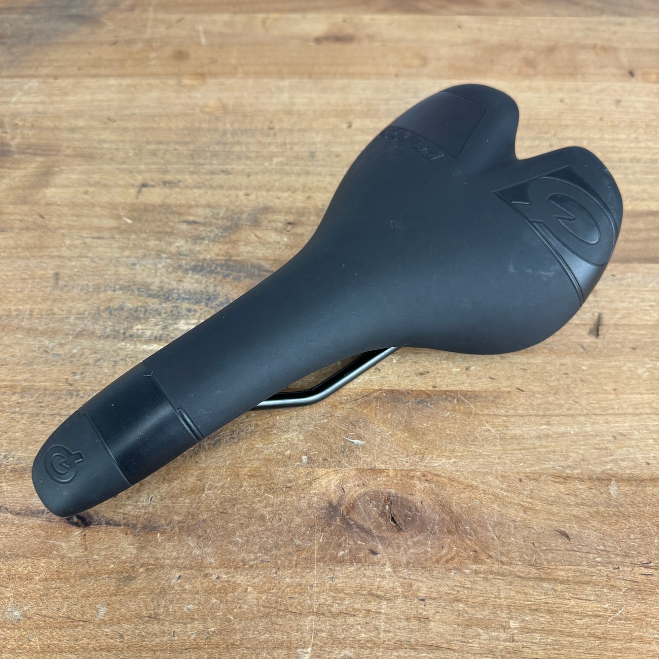 Prologo Nago RS 7x7mm Steel Rails 132mm Saddle 267g