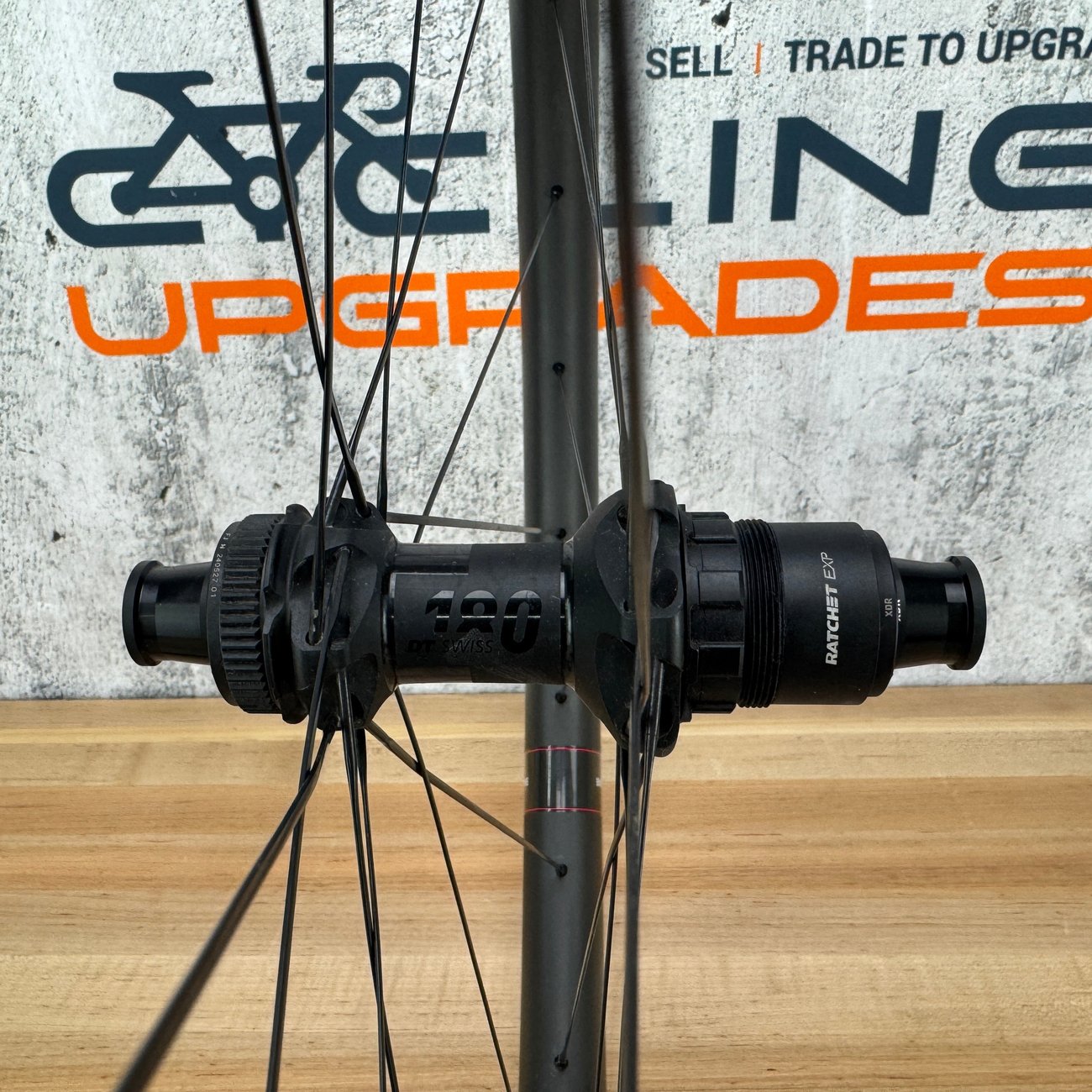 Reserve 40|44 Carbon Tubeless Disc Wheelset 700c DT Swiss 180 Hubs 1361g