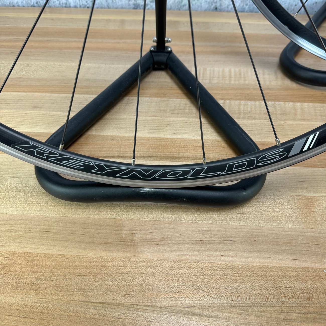 Reynolds Shadow Alloy Clincher Wheelset 700c Rim Brake 1897g