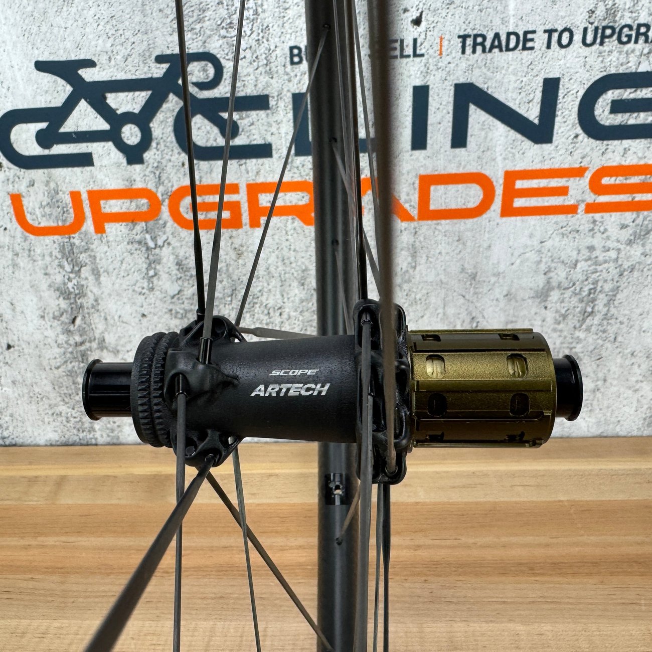 Ridden Once! Scope Artech 6 Carbon Tubeless Disc Brake Wheelset 700c 1145g