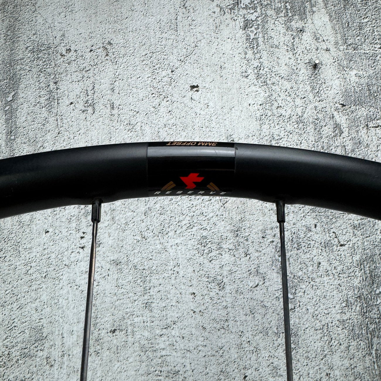 Santa Cruz Reserve 22 Carbon Tubeless Disc Brake Wheelset 700c DT 350 Hubs