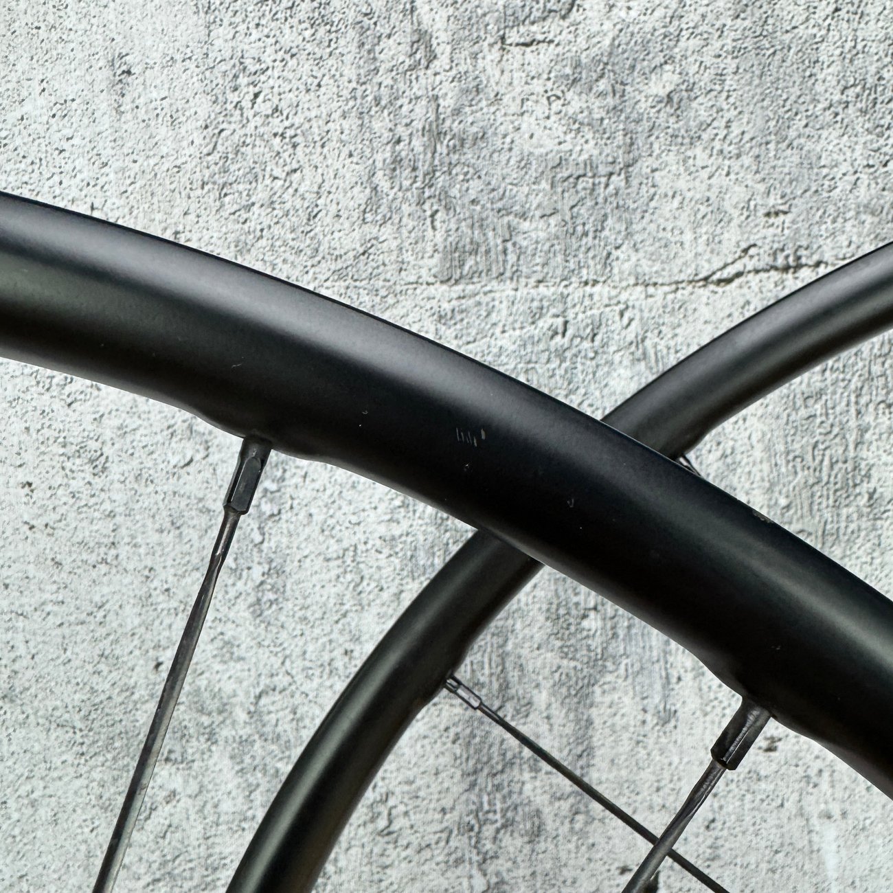 Santa Cruz Reserve 22 Carbon Tubeless Disc Brake Wheelset 700c DT 350 Hubs