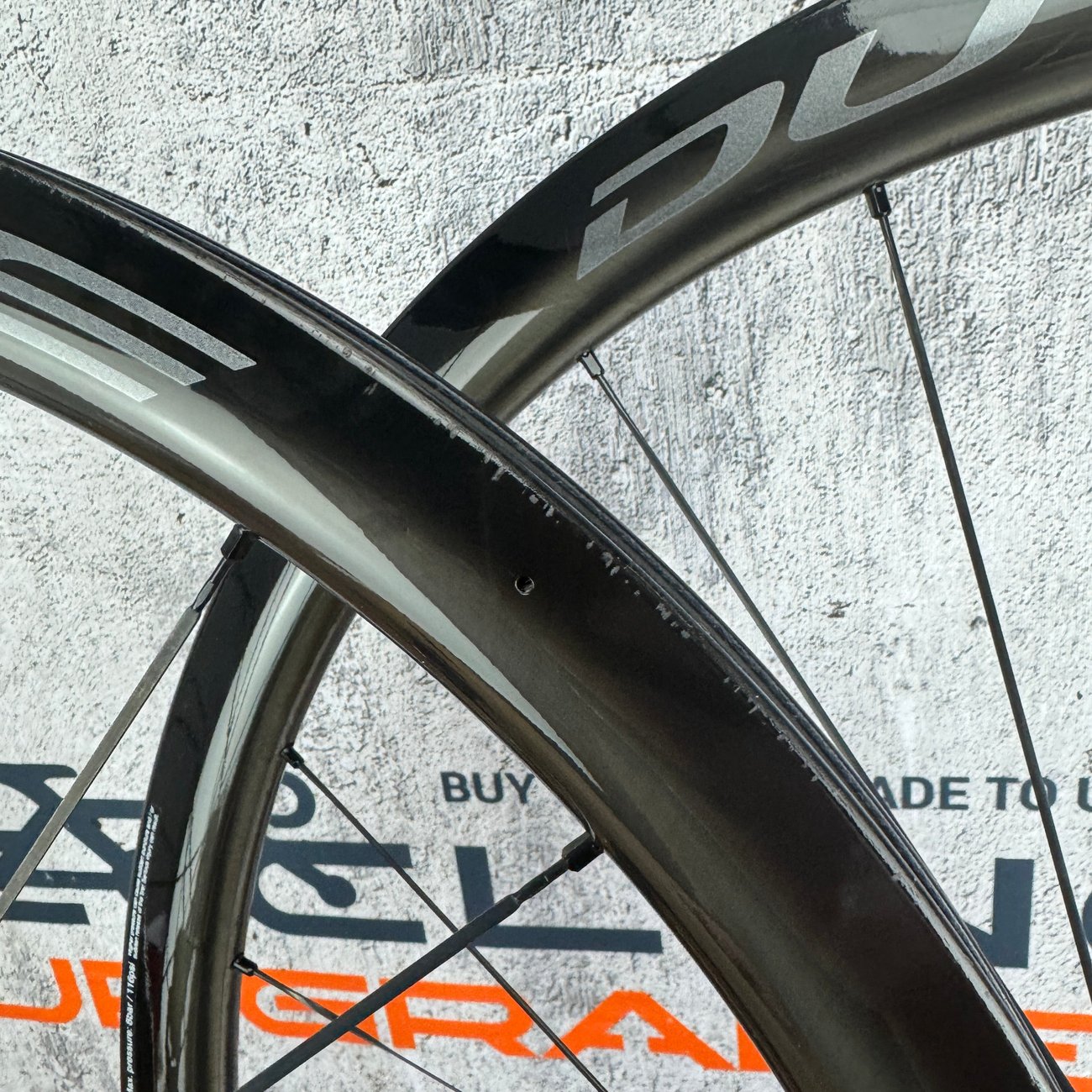 Shimano Dura-Ace C40 Carbon Tubeless Disc Wheelset 700c DT 180