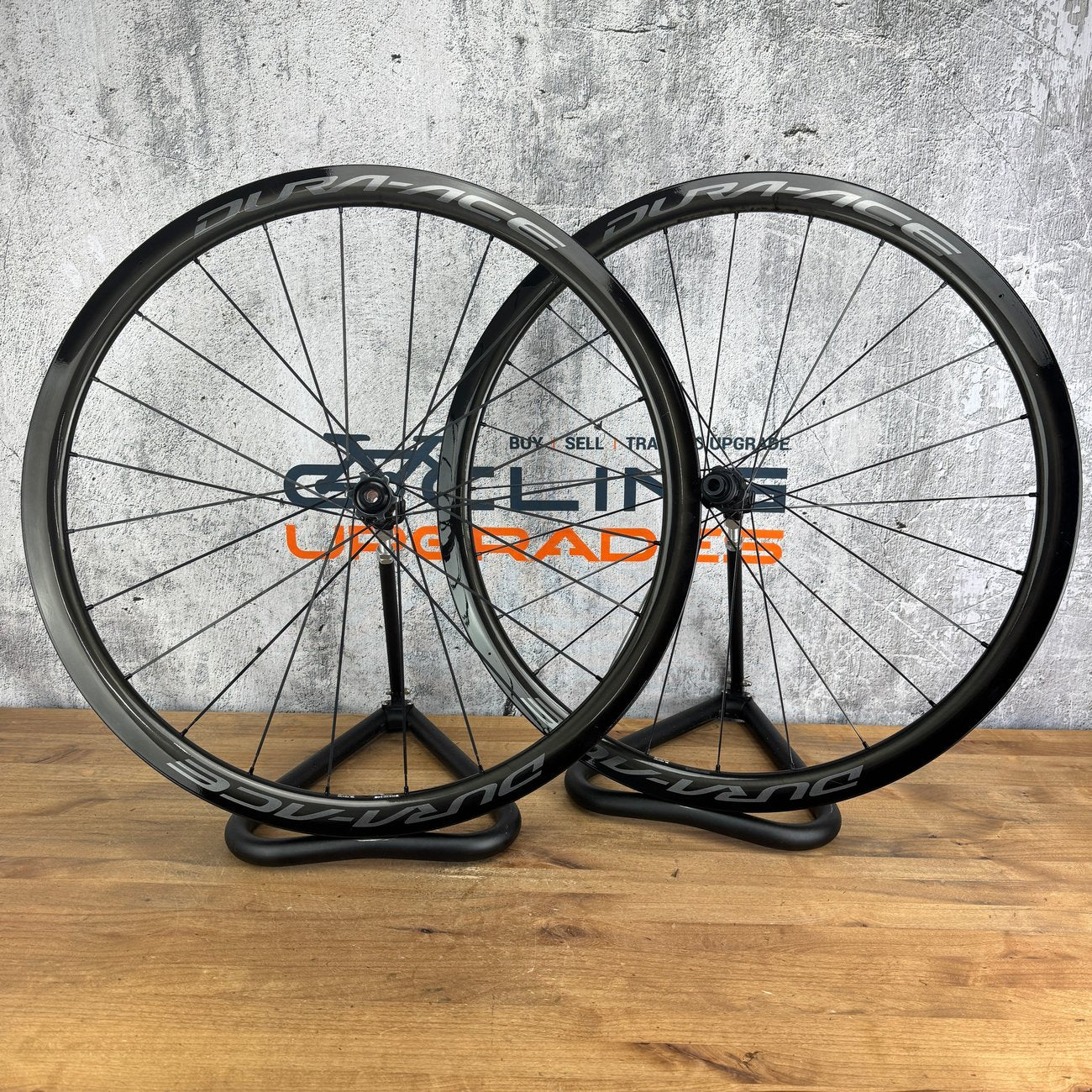 Shimano Dura-Ace C40 Carbon Tubeless Disc Wheelset 700c DT 180
