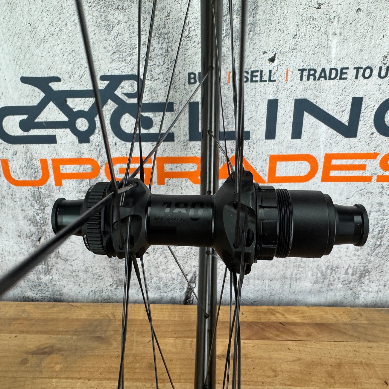 Shimano Dura-Ace C40 Carbon Tubeless Disc Wheelset 700c DT 180