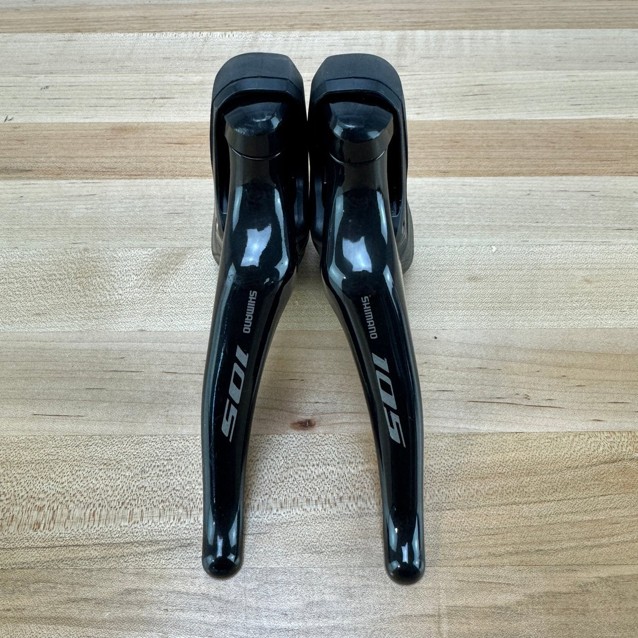 Shimano 105 ST-R7020 Mechanical 11-Speed Rim Brake Road Bike Shifters 482g