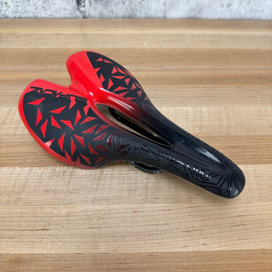 Supacaz Ignite 7x7mm Titanium Alloy Rails 143mm Black/Red Bike Saddle 251g