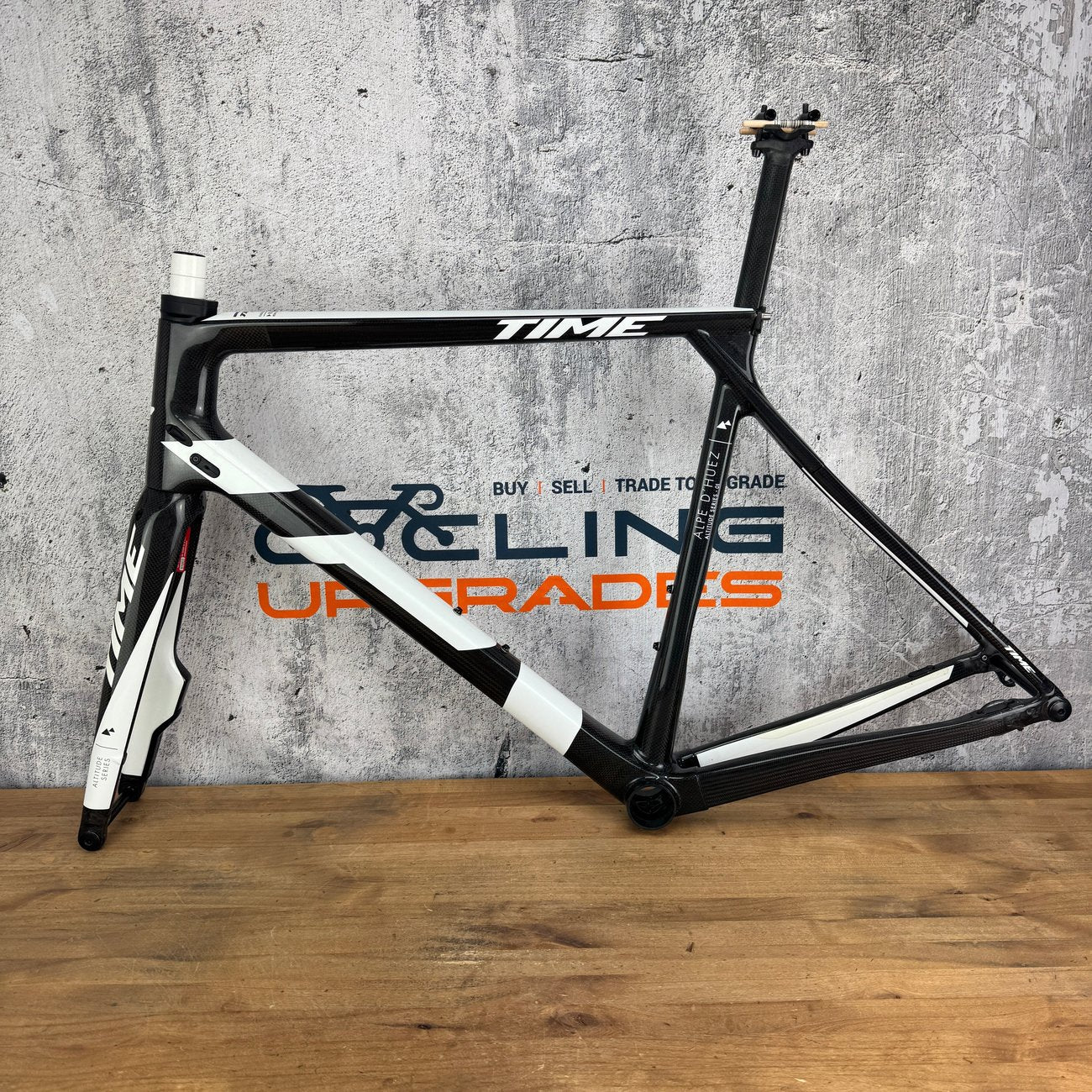 Mint! 2020 Time Alpe D'Huez Aktiv 01 Medium (56cm) Carbon Disc Frameset 700c