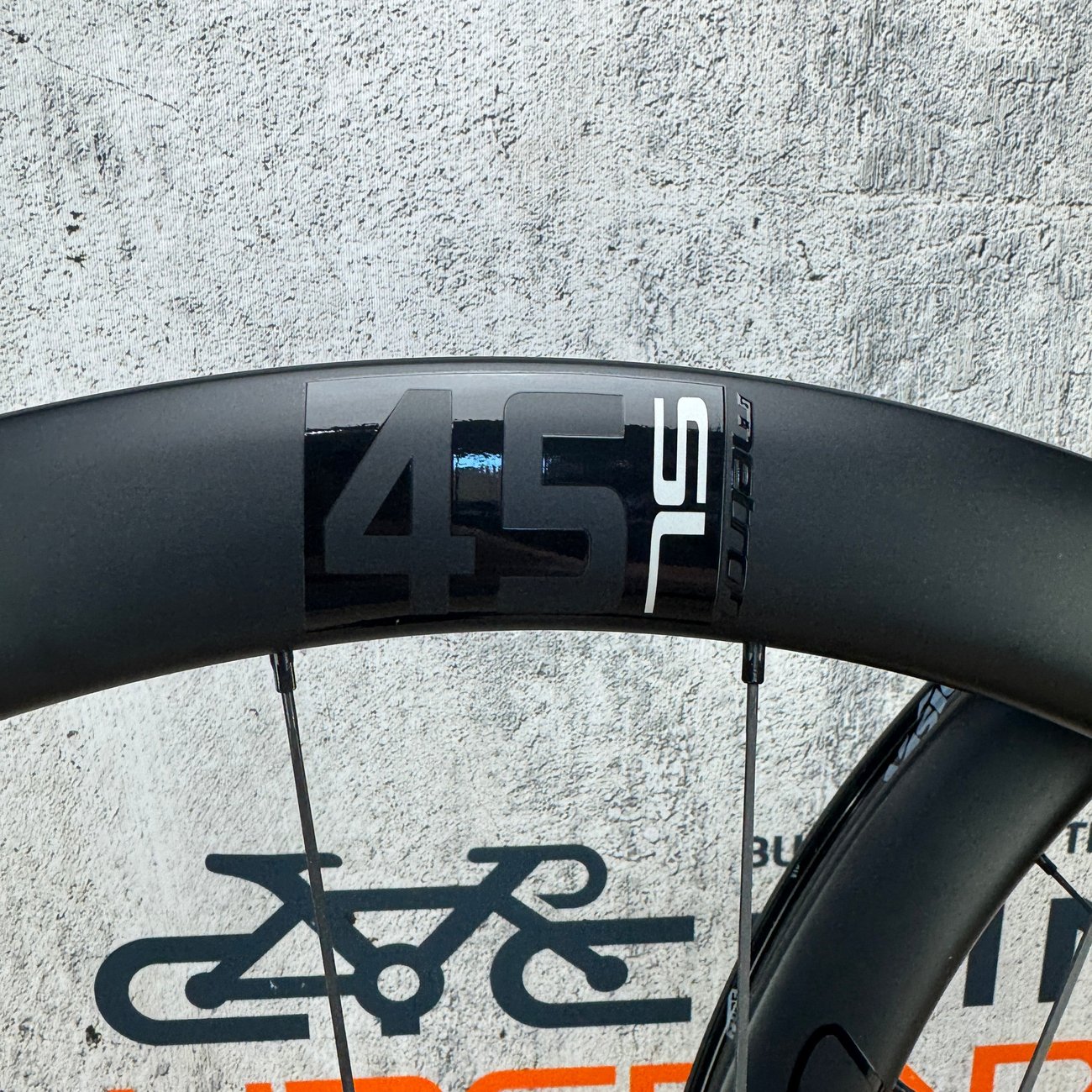 New Takeoff! Vision Metron 45 SL Carbon Tubeless Disc Wheelset 700c 1440g