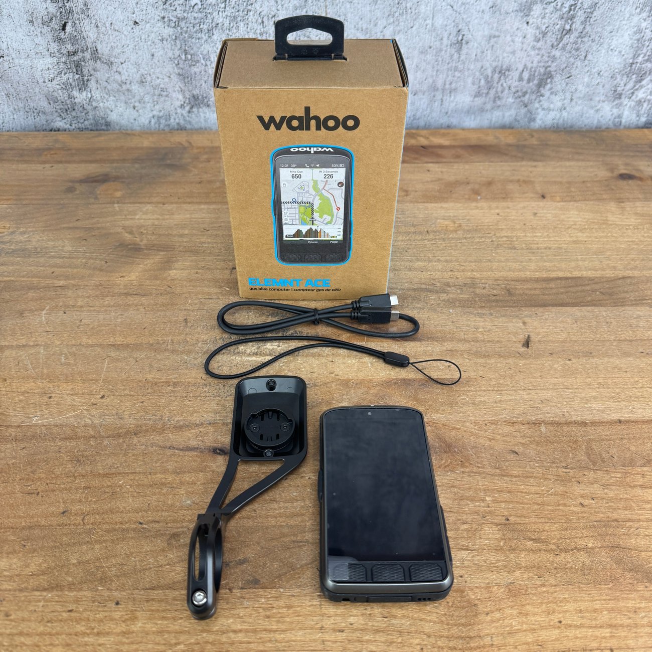 New! Wahoo Fitness Elemnt ACE GPS Cycling Bike Computer 208g Wind Sensor