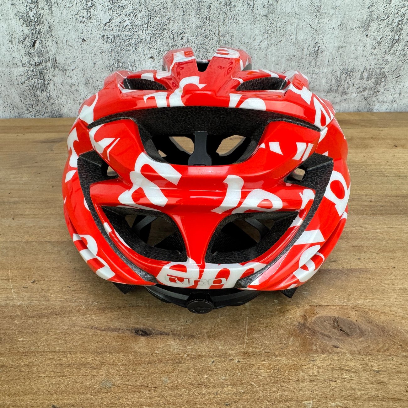 Worn Once! SUPREME Giro Syntax MIPS Medium 55-59cm Bike Cycling Helmet