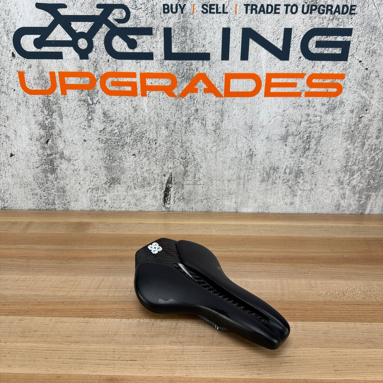Wove Mags 7x9mm Carbon Rails 146mm Bike Saddle 128g