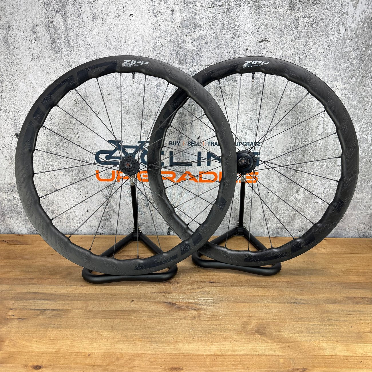 Mint! Zipp 353 NSW Cognition Carbon Tubeless Hookless Disc Wheelset 700c 1331g
