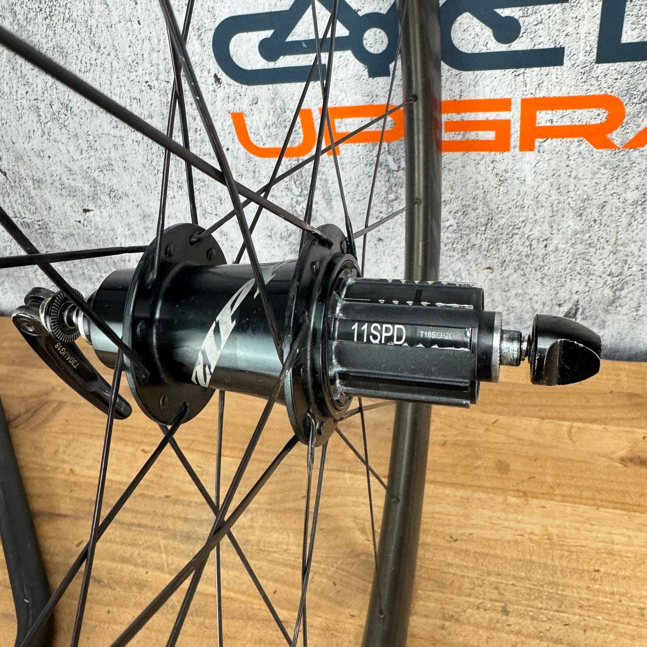Zipp 302S 45mm Carbon Rim Brake Clincher Road Bike Wheelset 700c 1697g 76/176 Hubs