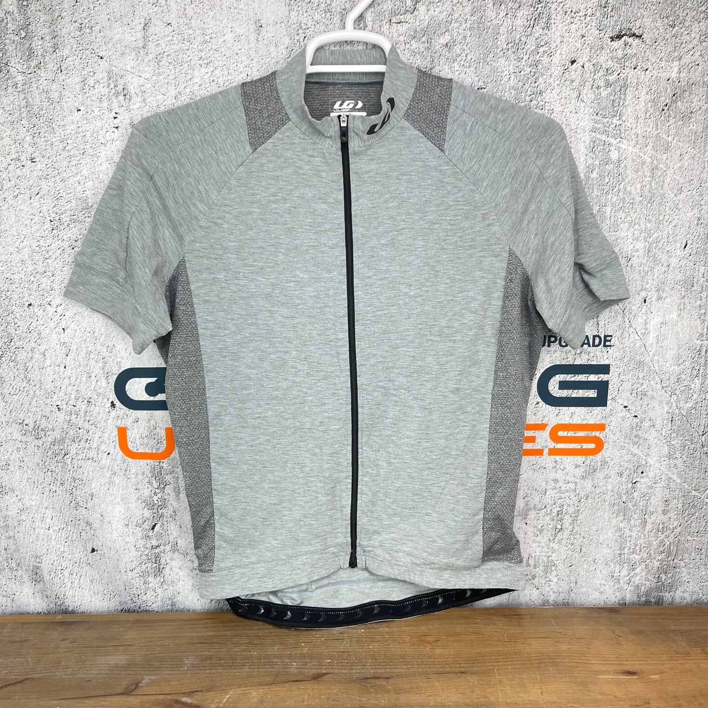 Worn Once! Louis Garneau Road Cycling Short Sleeve Jersey Men's Large Gray