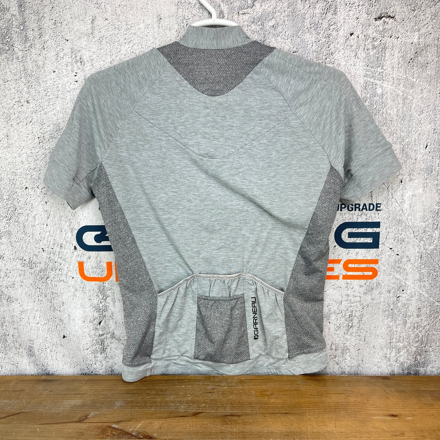 Worn Once! Louis Garneau Road Cycling Short Sleeve Jersey Men's Large Gray