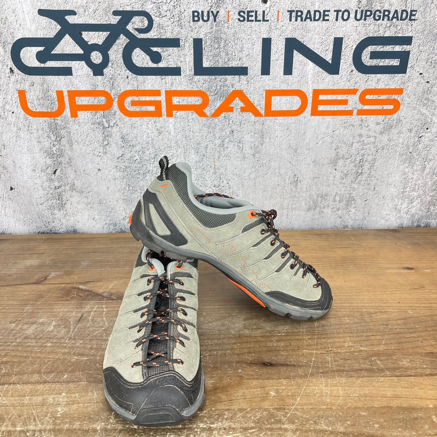 Light Use! Shimano SH-CT80 Men's 7.6 US 41 EU MTB 2-Bolt Gray Cycling Shoes