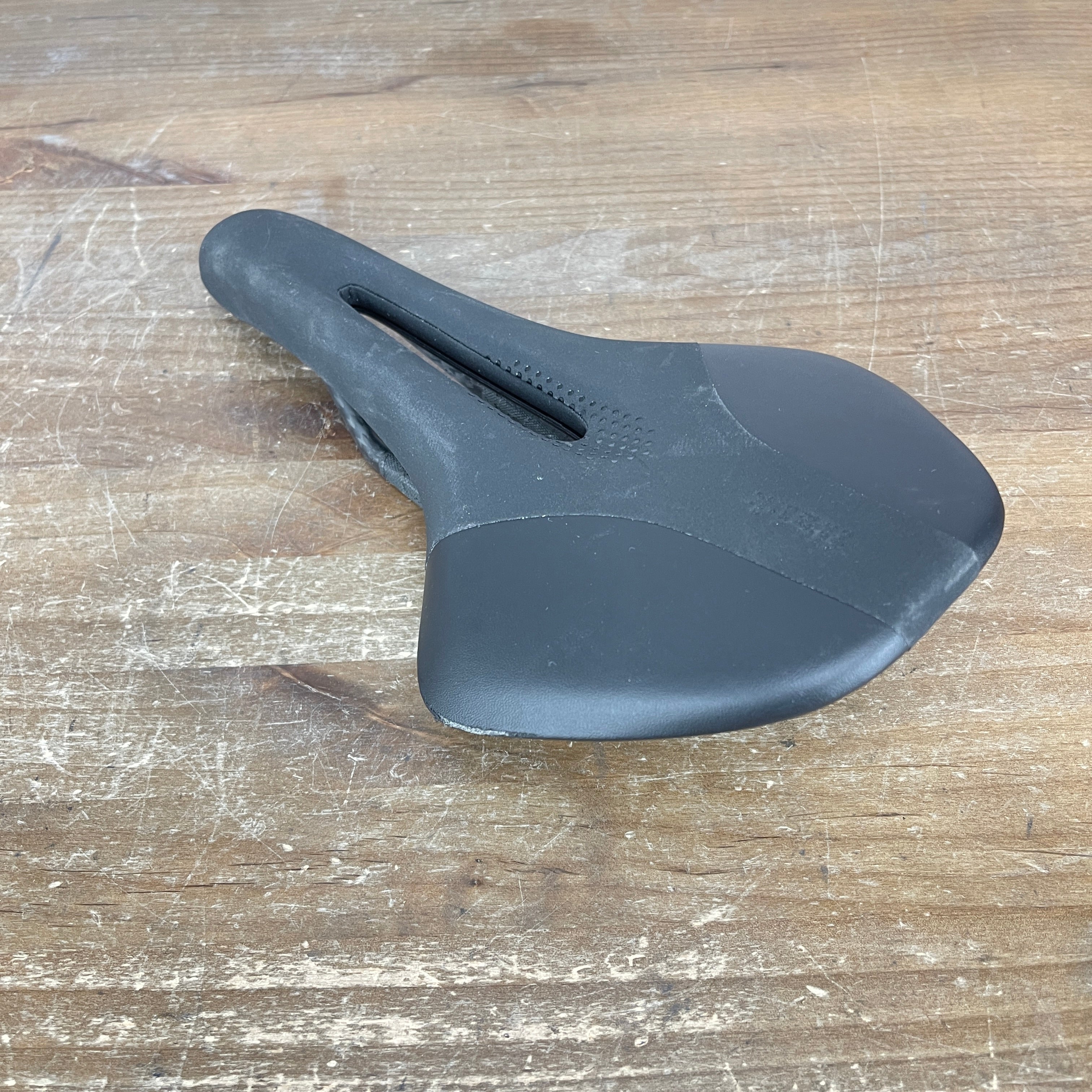 Fizik luce r1 2025