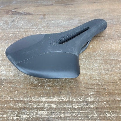 Fizik R1 Luce 155mm Large 8x10mm Carbon Rails Road Bike Saddle 204g