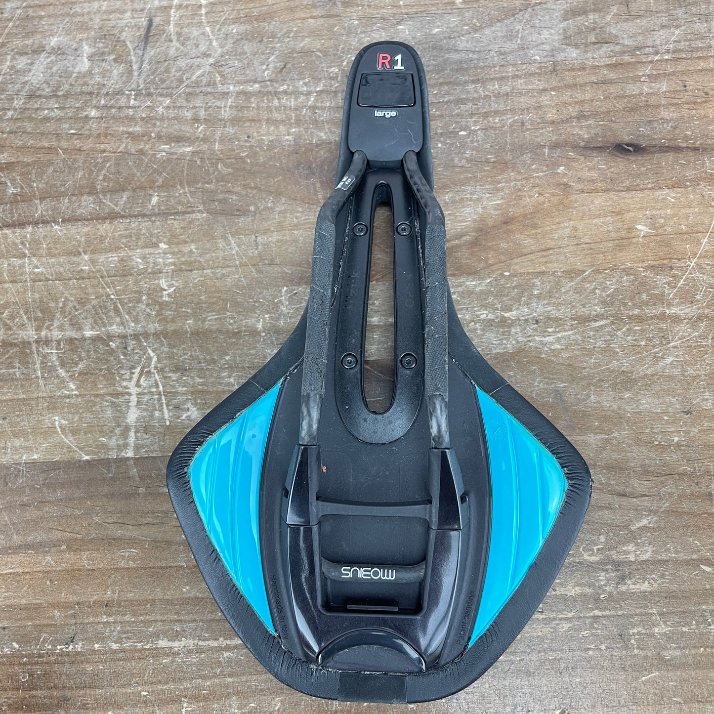 Fizik R1 Luce 155mm Large 8x10mm Carbon Rails Road Bike Saddle 204g