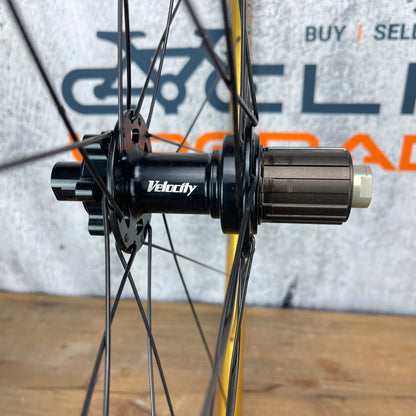 New! Velocity Aileron Alloy Tubeless Wheelset 700c Disc Brake Gold 1775g