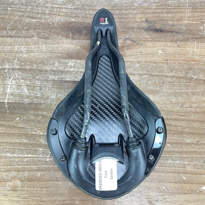 Fizik Aliante R1 Braided Carbon Rail 138mm Road Bike Saddle Black 186g