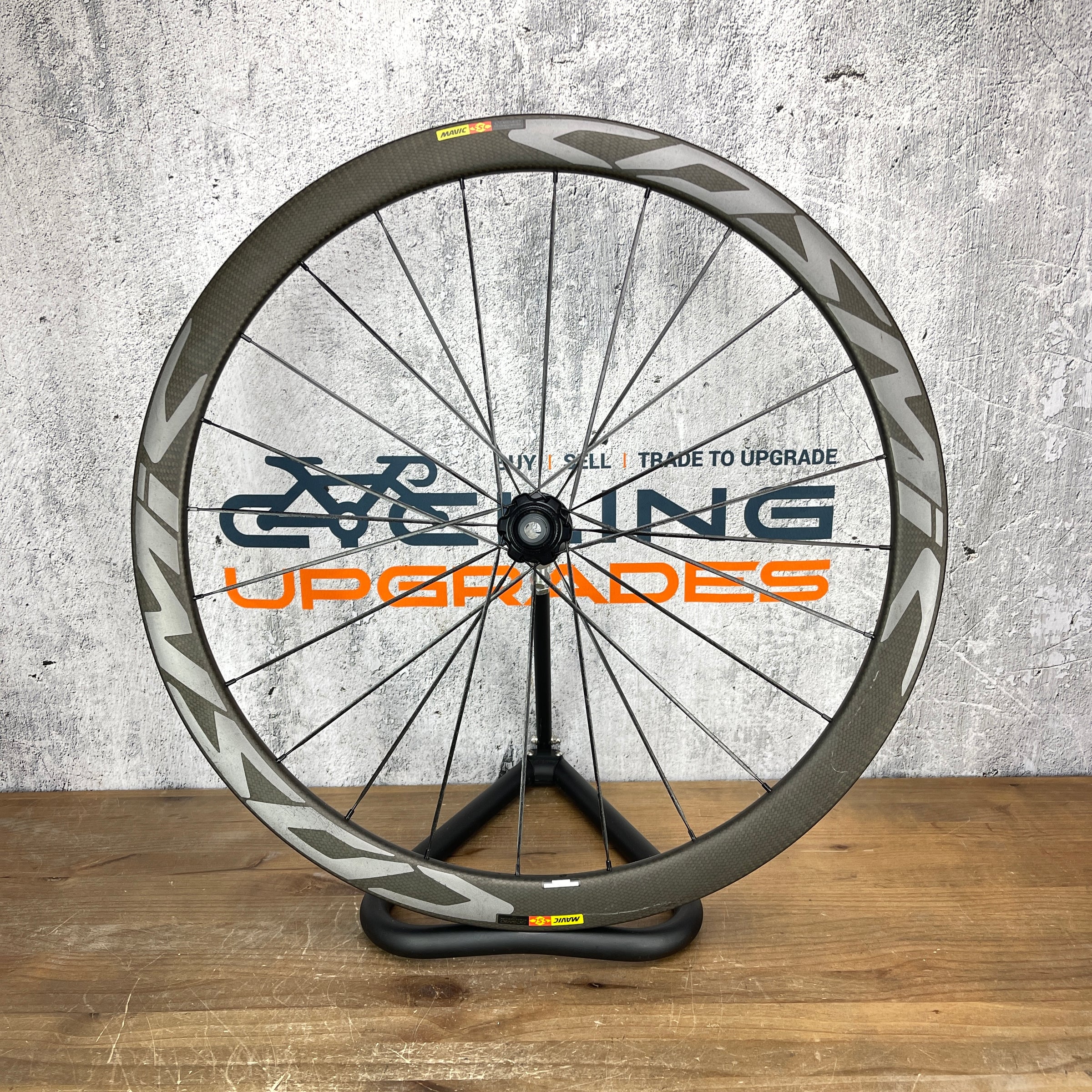 deficiencia talento autobús Mavic Cosmic Pro Carbon SL Clincher Rear Wheel 700c Disc Brake 893g –  CyclingUpgrades.com