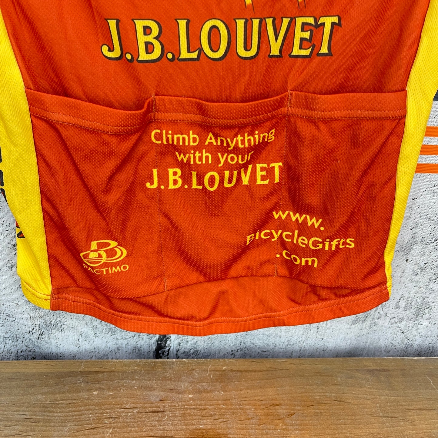 Pactimo J.B. Louvet Medium Women's Cycling Jersey Short Sleeve