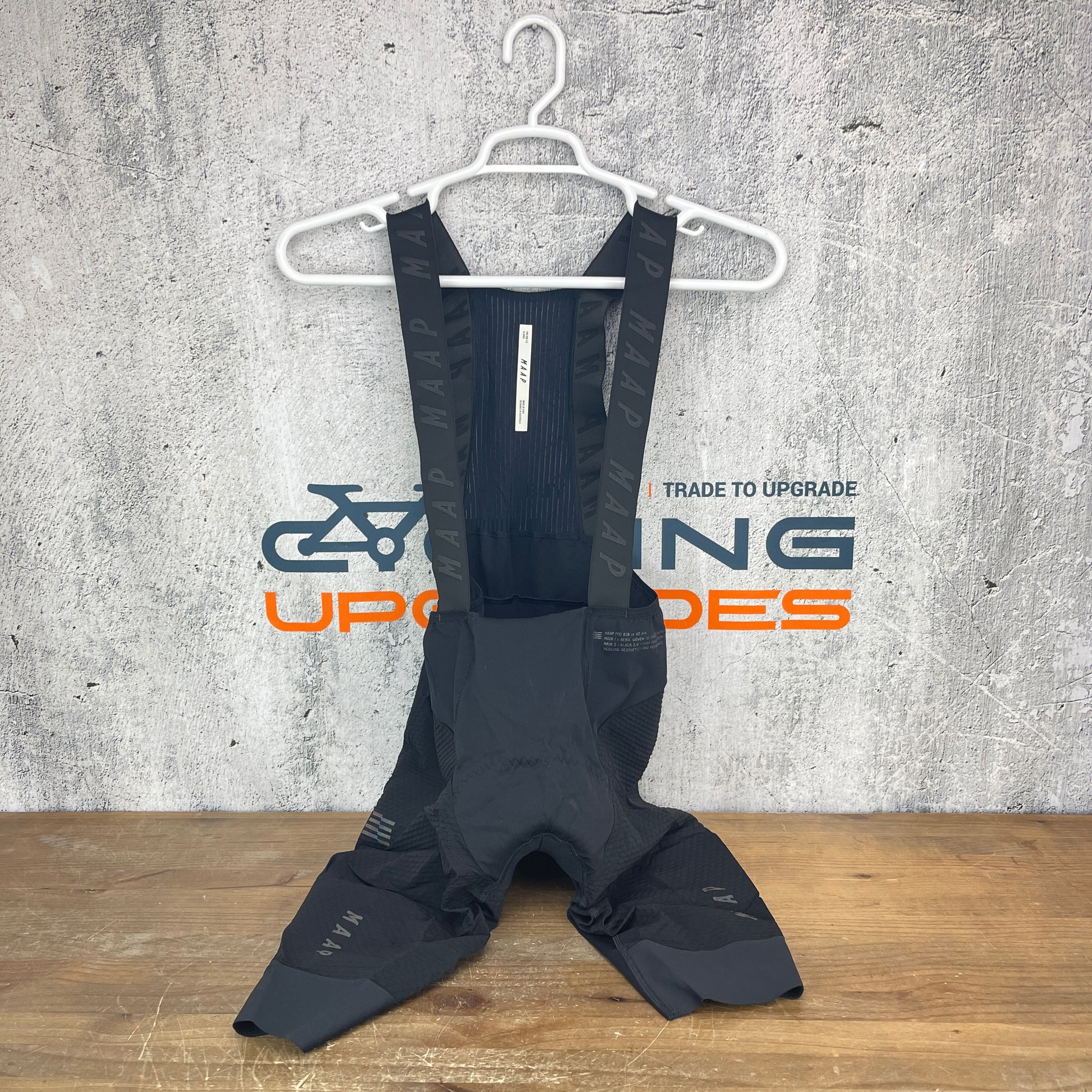 Light Usage! 2022 MAAP Pro Bib 2.0 Men's XL Cycling Bib Shorts