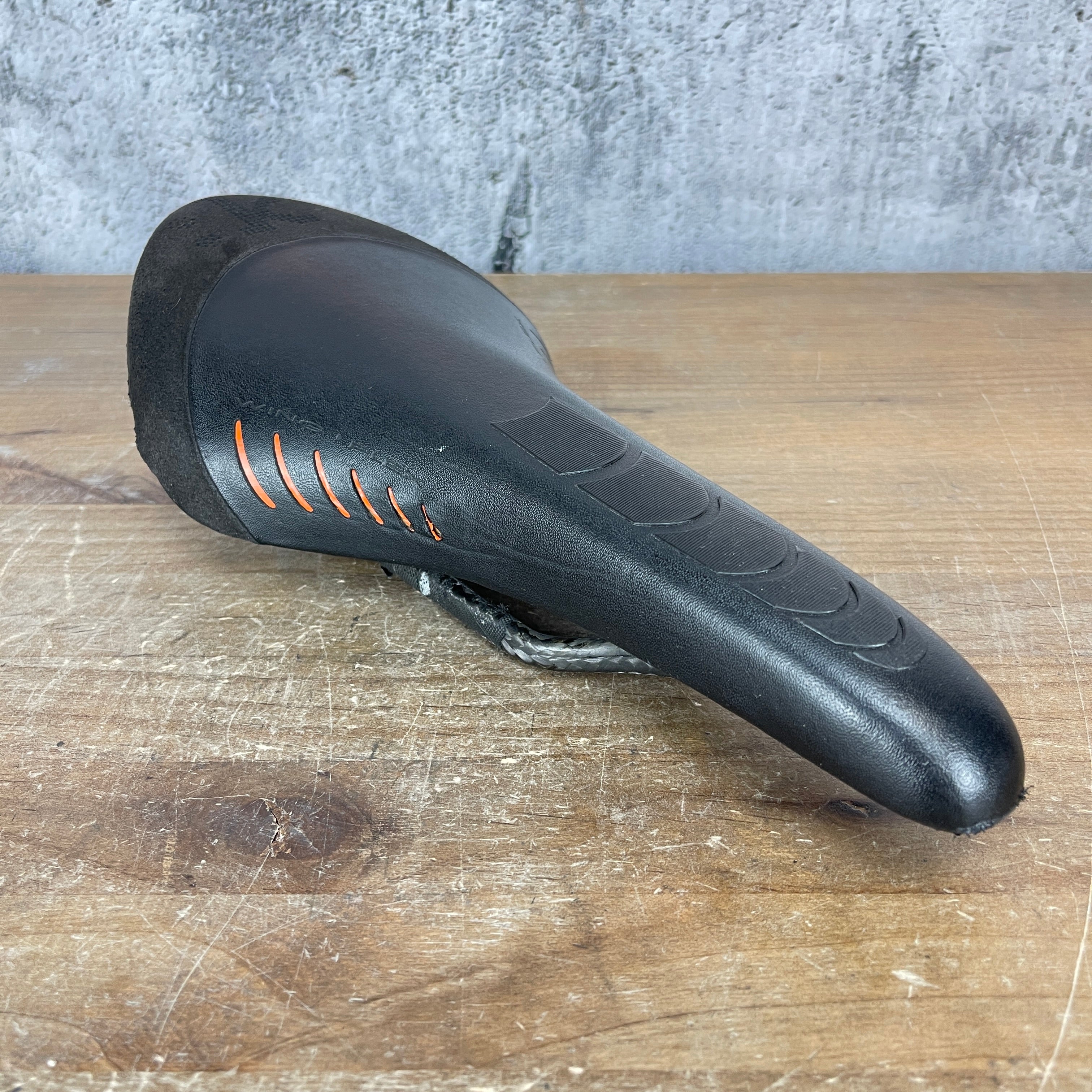 Fizik wing flex saddle cheap