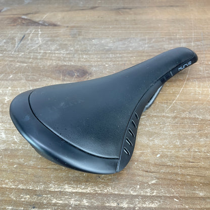 Fizik Curve Bull 142mm 7x10mm Carbon Rails Road Bike Saddle 191g