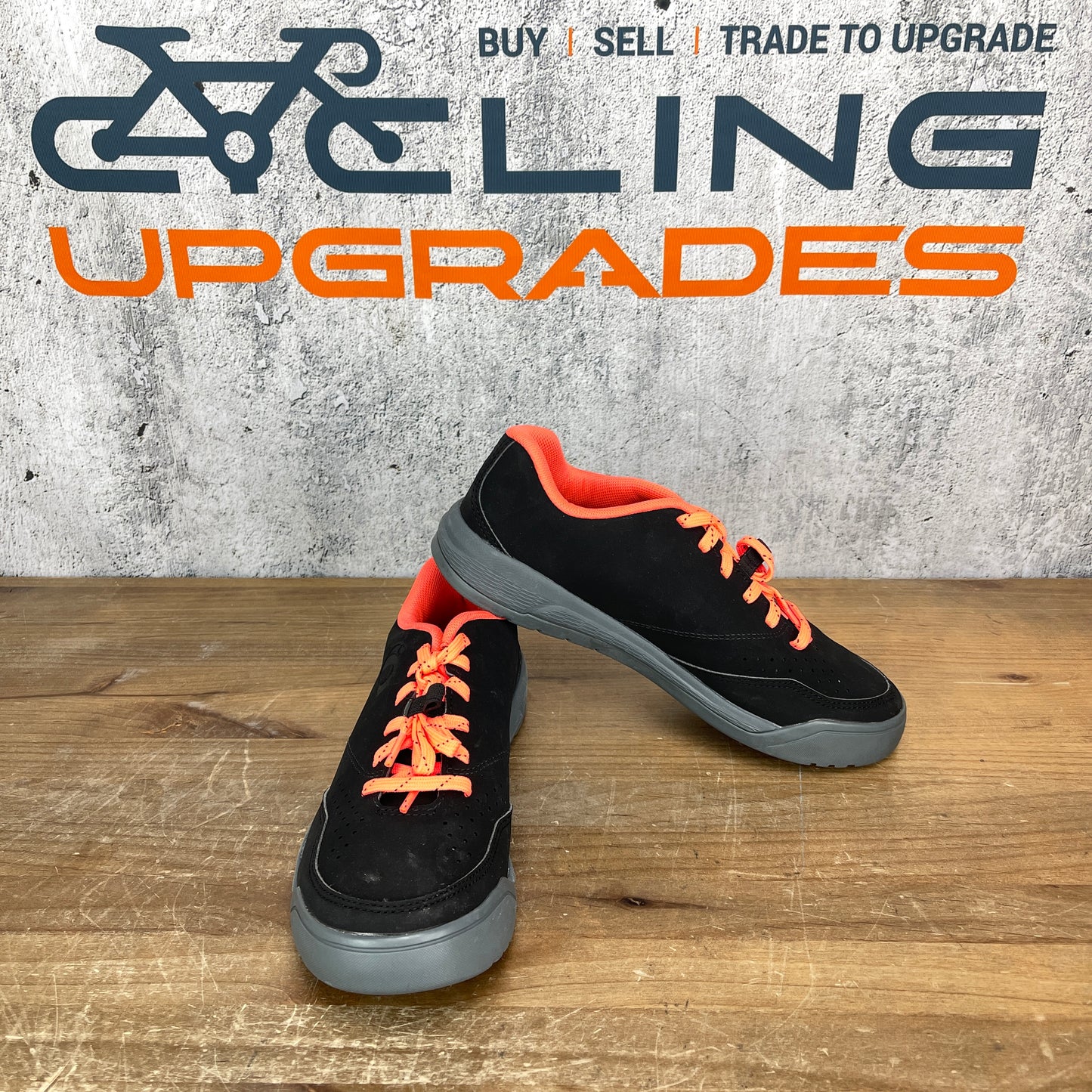 Pearl iZumi X-ALP Flow Women's 40 (EU) 8 (US) MTB Cycling Shoes for Flat Pedals