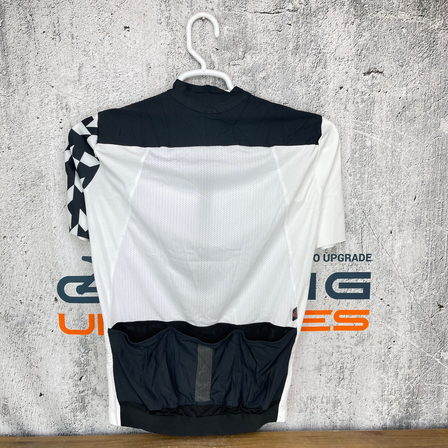 Light usage! Assos Equipe RS S9 Targa Men's Large Holy White Cycling Jersey